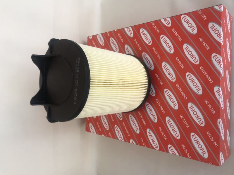 EF221129-1.jpg HAVA FILTRESI VW GOLF V-VI, JETTA III OCTAVİA II 1.4 08-->, 1.6-2.0FSİ 05--> ALTEA 1.2 10--> 1.6-2.0 04-->LEON II 1.4 07--> AUDI A3 (1 AD ) - Görsel 1