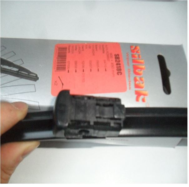 SI.SB2418C-1.jpg SİLECEK SÜPÜRGESİ MUZ (TK) FIAT BRAVO 07- ALFA ROMEO GUİLETTA 10- HYUNDAI İ30 07-10 KIA CEE'D, PRO C (1 TK ) - Görsel 1